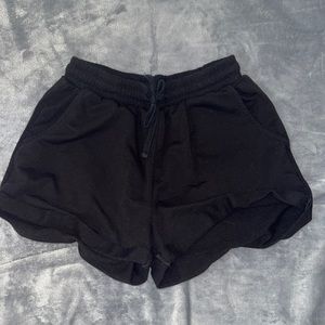 Black shorts size L